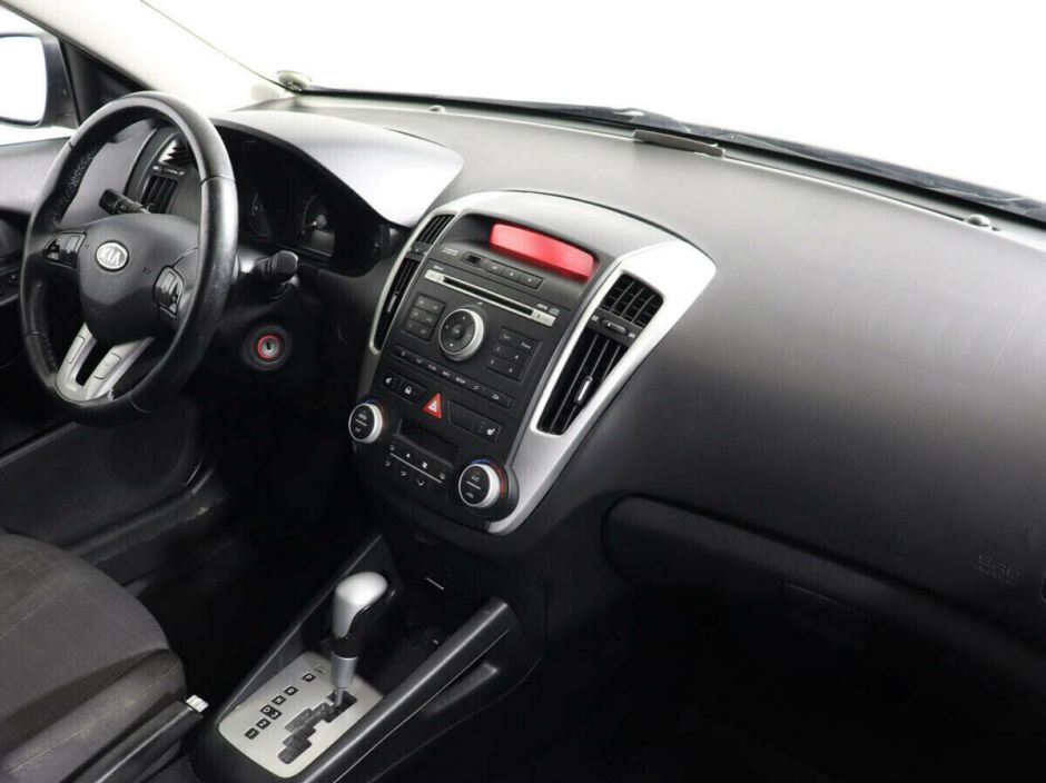 Kia Ceed 1.6 АКПП, 2010, 165 000 км фото 6