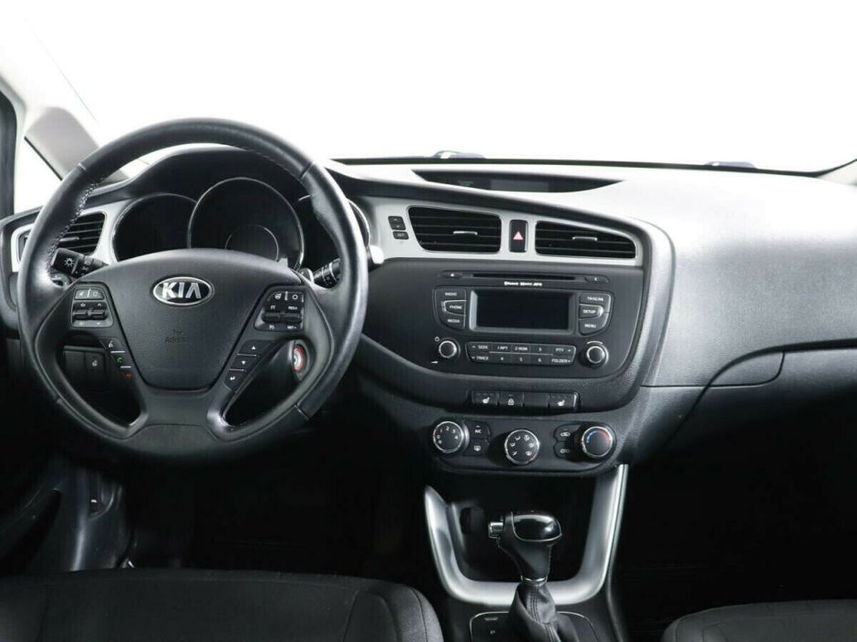 Kia Ceed 1.6 АКПП, 2015, 102 000 км фото 6