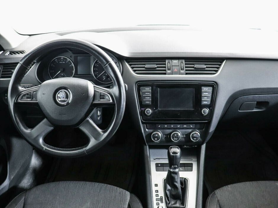 Skoda Octavia 1.8 РКПП, 2013, 123 000 км фото 9