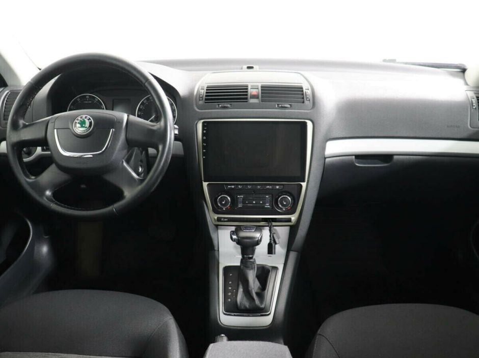 Skoda Octavia 1.8 РКПП, 2012, 144 000 км фото 8