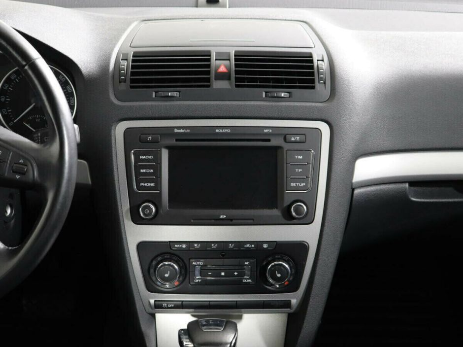 Skoda Octavia 1.8 РКПП, 2011, 147 000 км фото 7
