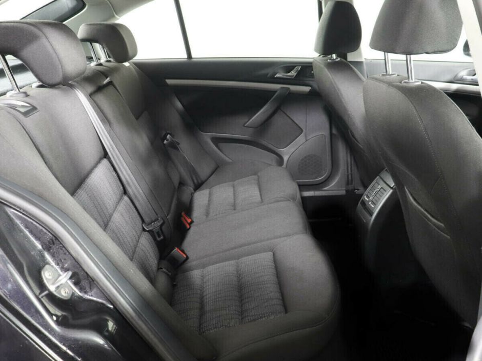 Skoda Octavia 1.8 РКПП, 2011, 147 000 км фото 9