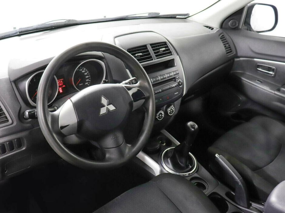 Mitsubishi ASX 1.6 МКПП, 2010, 163 000 км фото 7