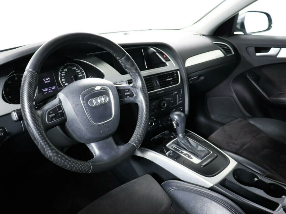 Audi A4 2.0 РКПП, 2011, 143 000 км фото 5