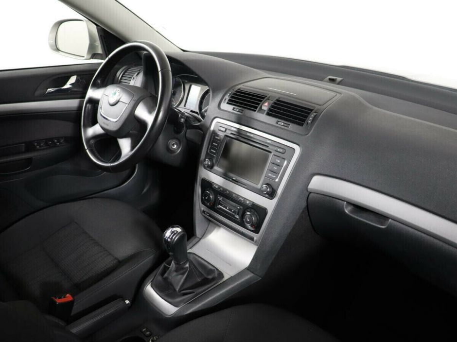 Skoda Octavia 1.4 МКПП, 2012, 137 000 км фото 5