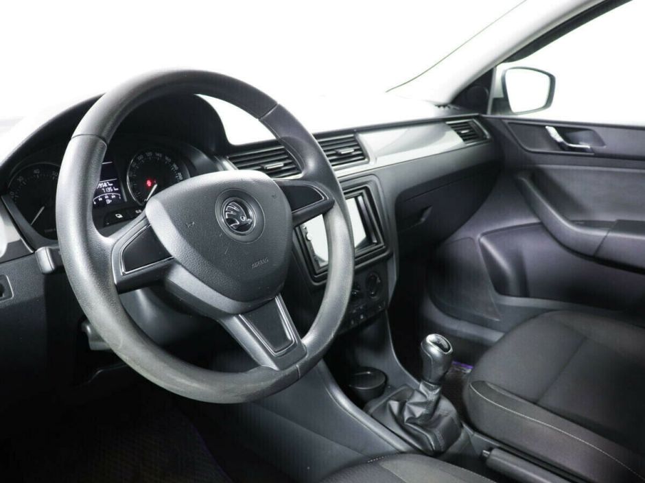 Skoda Rapid 1.2 МКПП, 2014, 117 000 км фото 5