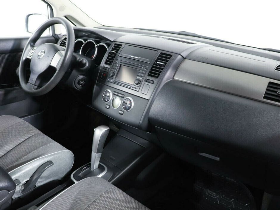 Nissan Tiida 1.6 АКПП, 2013, 120 000 км фото 8