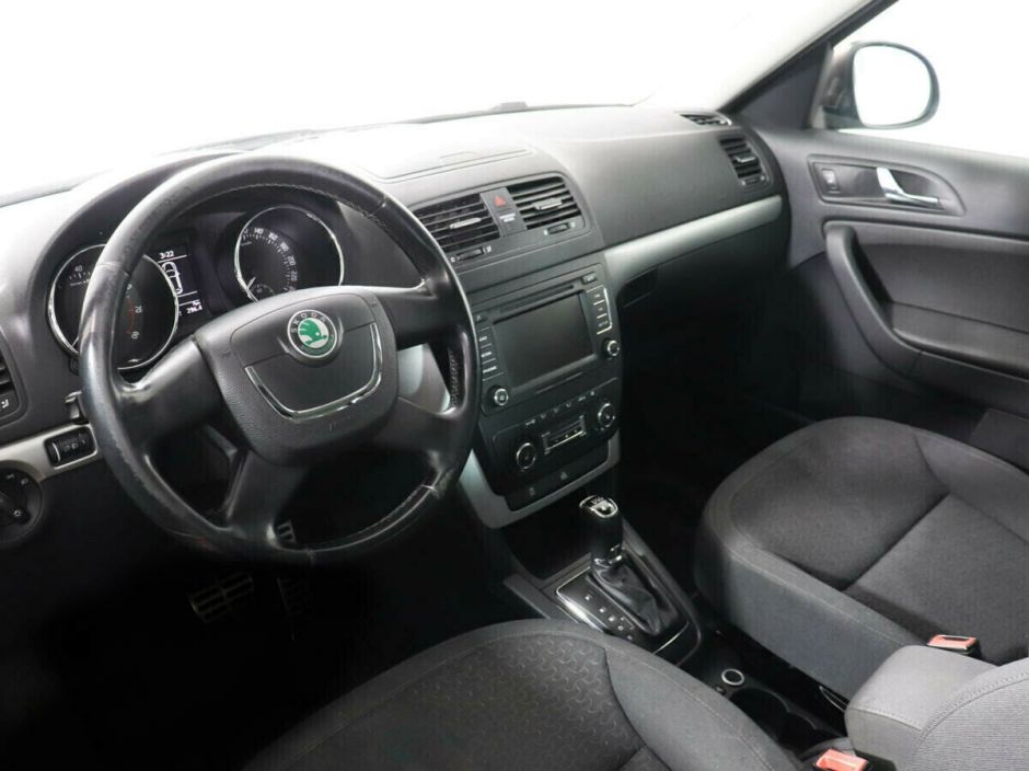 Skoda Yeti 1.8 РКПП, 2013, 124 000 км фото 9