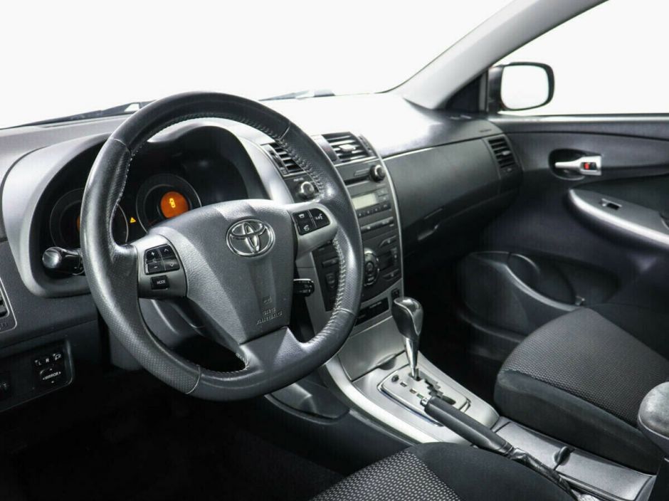 Toyota Corolla 1.6 АКПП, 2010, 160 000 км фото 8