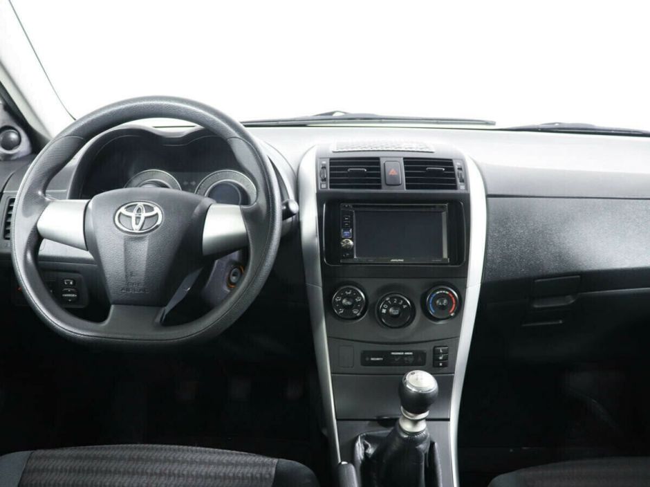 Toyota Corolla 1.6 МКПП, 2011, 143 000 км фото 11