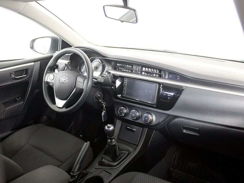 Toyota Corolla 1.6 МКПП, 2013, 119 000 км фото 7
