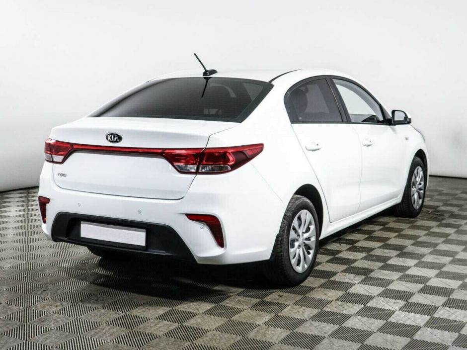 Kia Rio 1.6 АКПП, 2017, 75 000 км фото 3