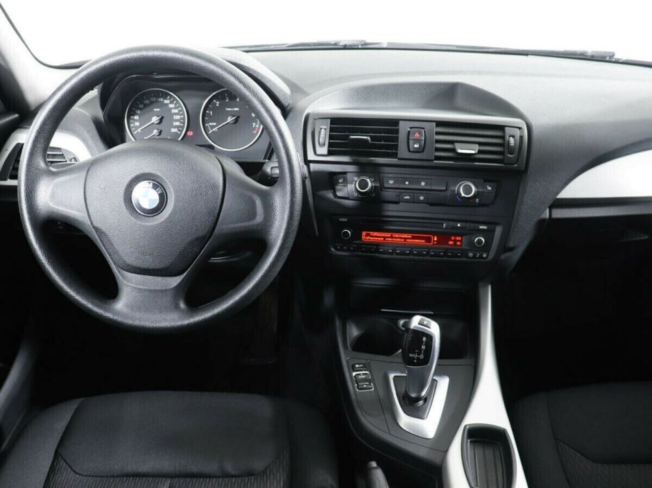 BMW 1 серии 1.6 АКПП, 2012, 140 000 км фото 6