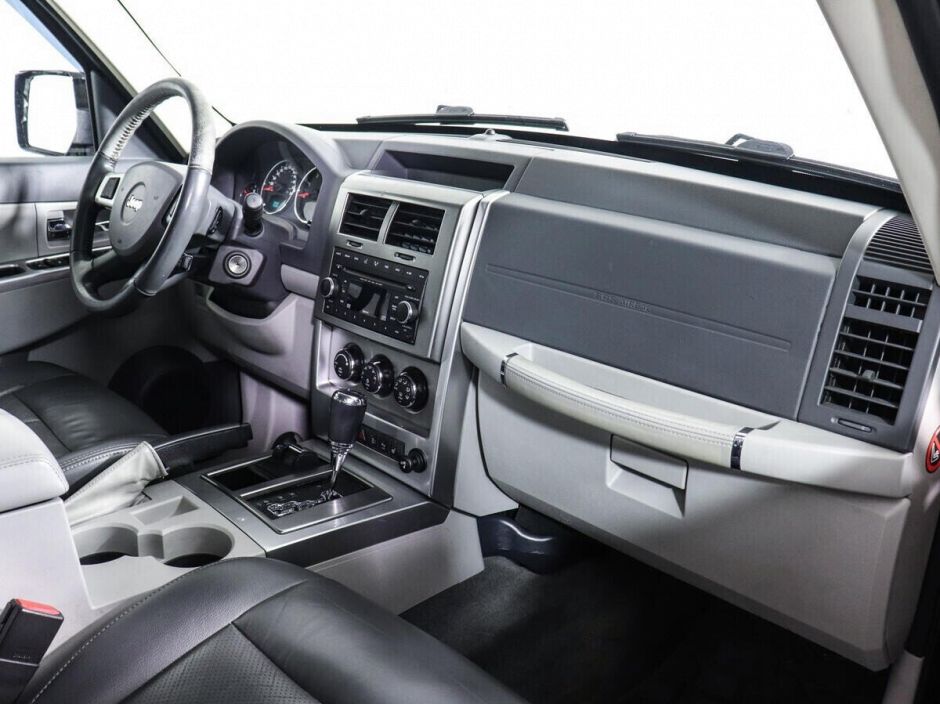 Jeep Cherokee 2.8 АКПП, 2011, 143 000 км фото 8