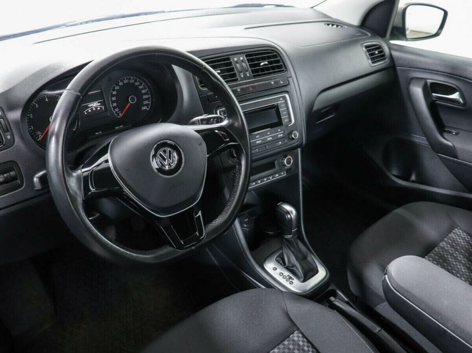 Volkswagen Polo 1.6 АКПП, 2016, 85 000 км фото 9