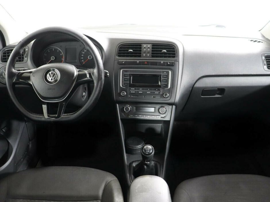 Volkswagen Polo 1.6 МКПП, 2018, 67 000 км фото 5