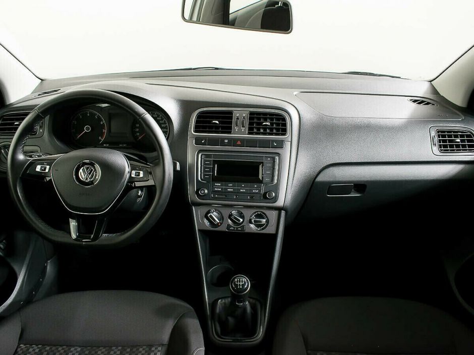 Volkswagen Polo 1.6 МКПП, 2016, 86 000 км фото 5