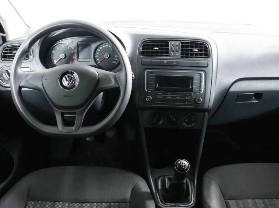 Volkswagen Polo 1.6 МКПП, 2017, 74 000 км фото 5