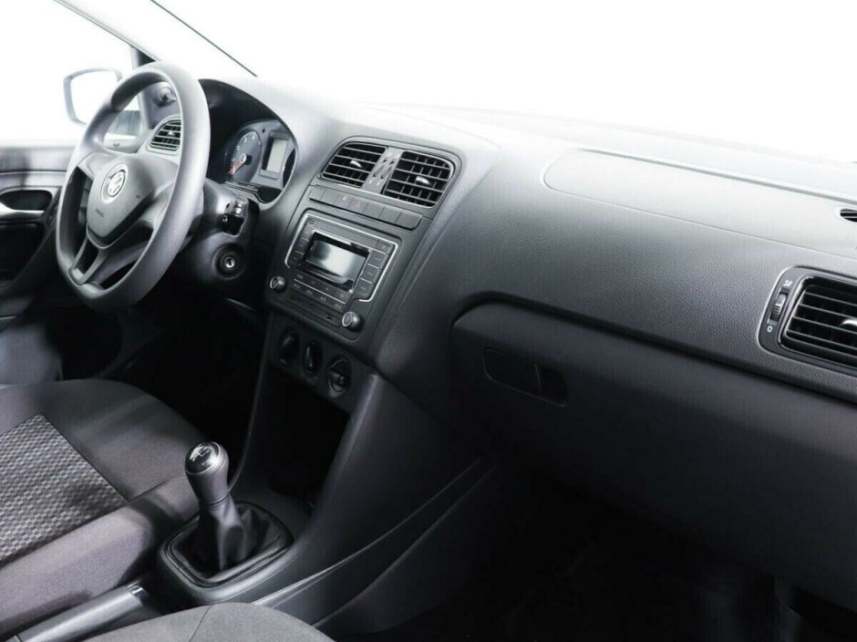 Volkswagen Polo 1.6 МКПП, 2017, 74 000 км фото 8