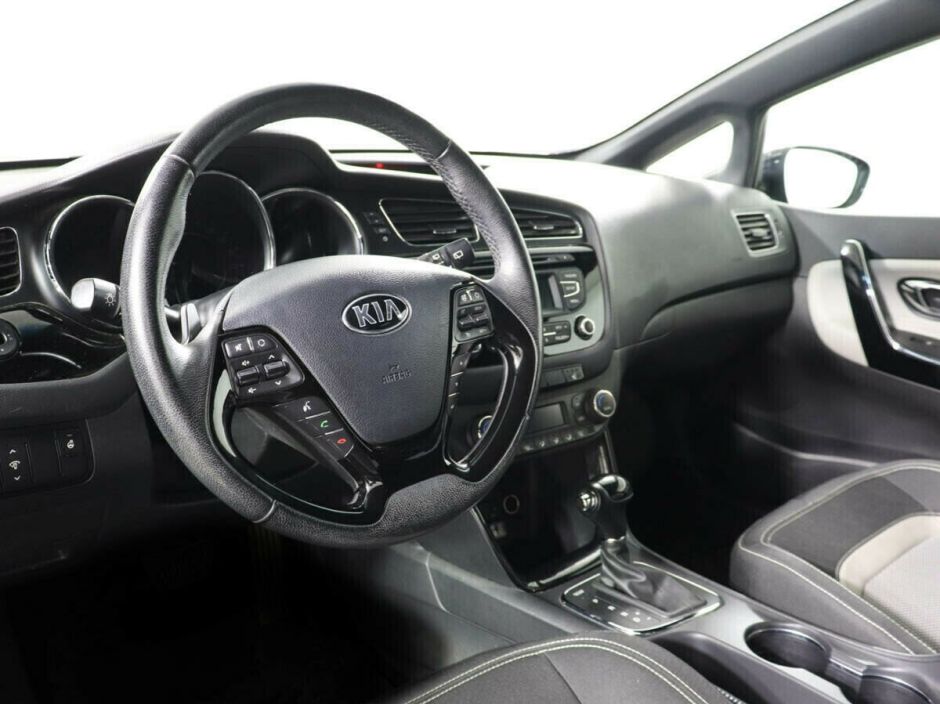 Kia Ceed 1.6 АКПП, 2013, 132 000 км фото 9