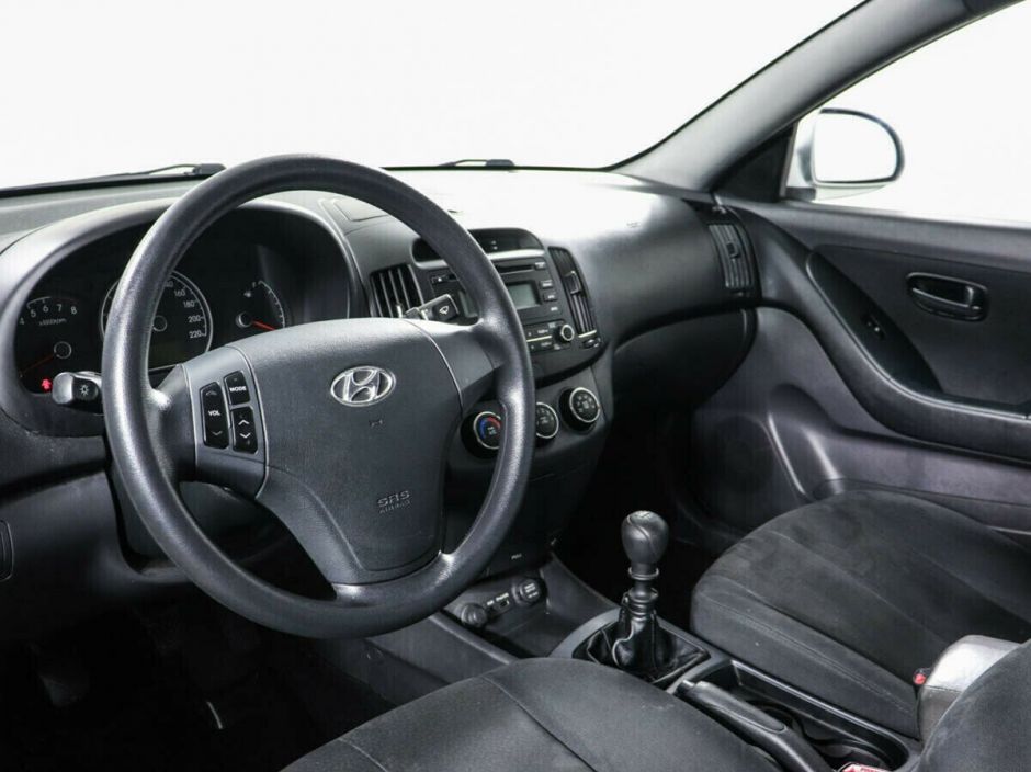 Hyundai Elantra 1.6 МКПП, 2010, 168 000 км фото 5