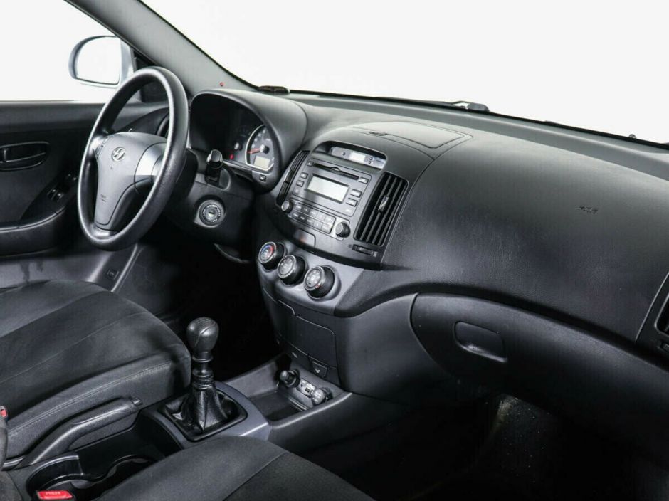 Hyundai Elantra 1.6 МКПП, 2010, 168 000 км фото 9