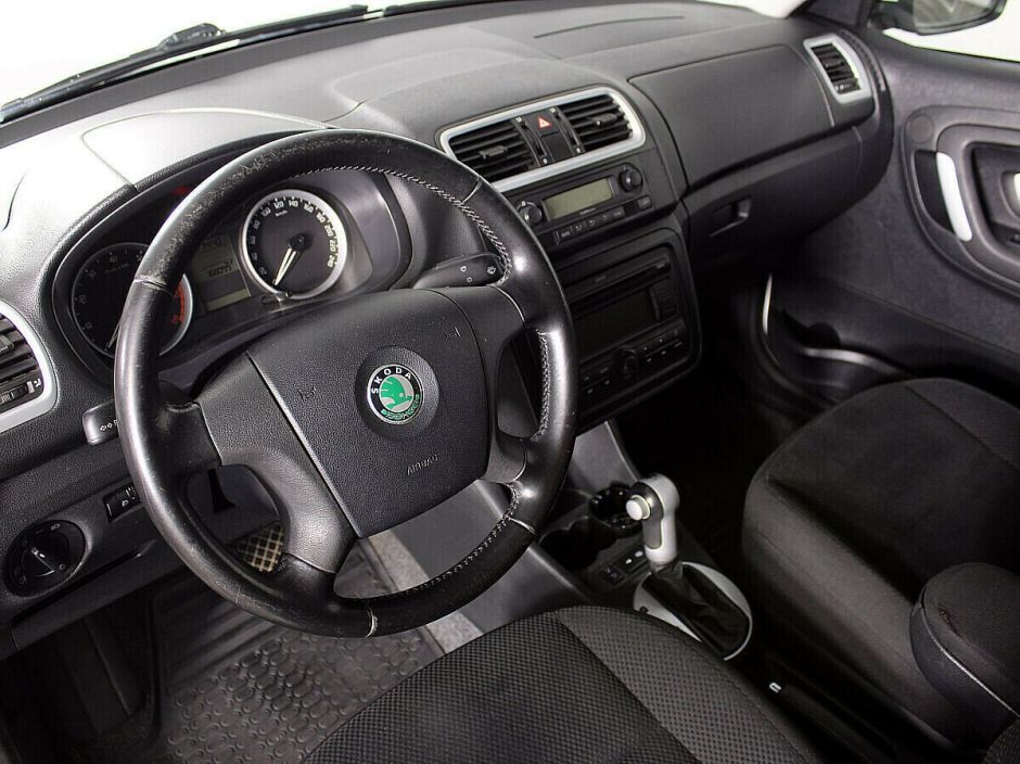 Skoda Fabia 1.6 АКПП, 2009, 176 000 км фото 6