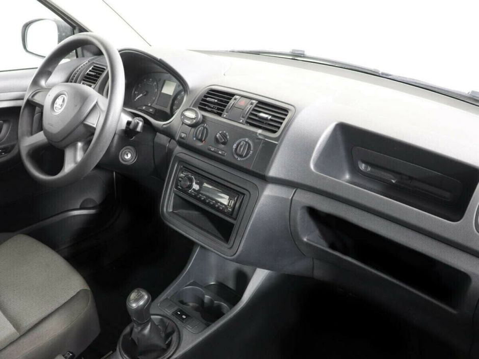 Skoda Fabia 1.6 АКПП, 2013, 130 000 км фото 8