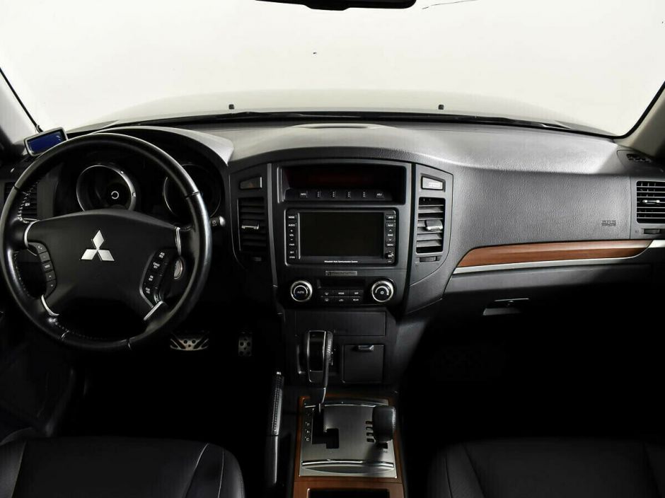 Mitsubishi Pajero 3.8 АКПП, 2007, 197 000 км фото 7