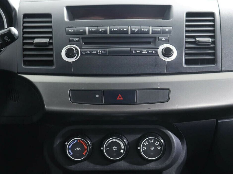Mitsubishi Lancer 1.6 АКПП, 2012, 139 000 км фото 8