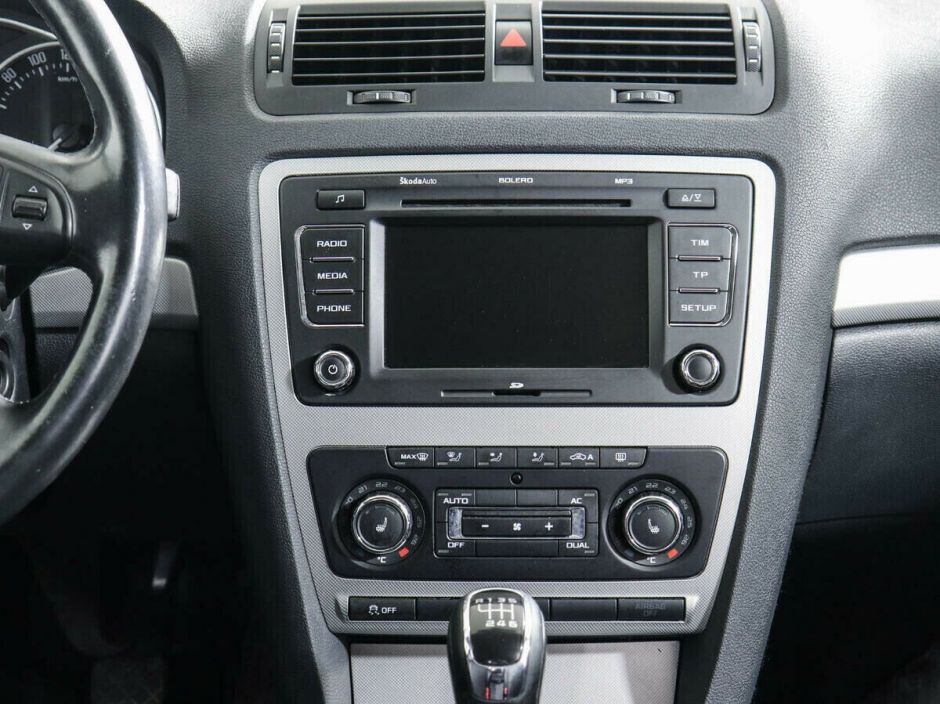 Skoda Octavia 1.8 МКПП, 2010, 155 000 км фото 5