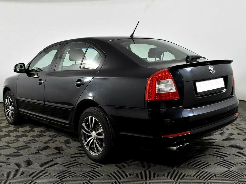 Skoda Octavia 1.4 РКПП, 2011, 144 000 км фото 3