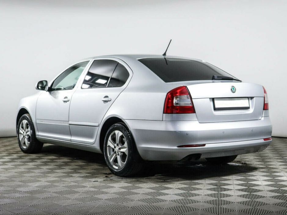 Skoda Octavia 1.8 АКПП, 2012, 138 000 км фото 4