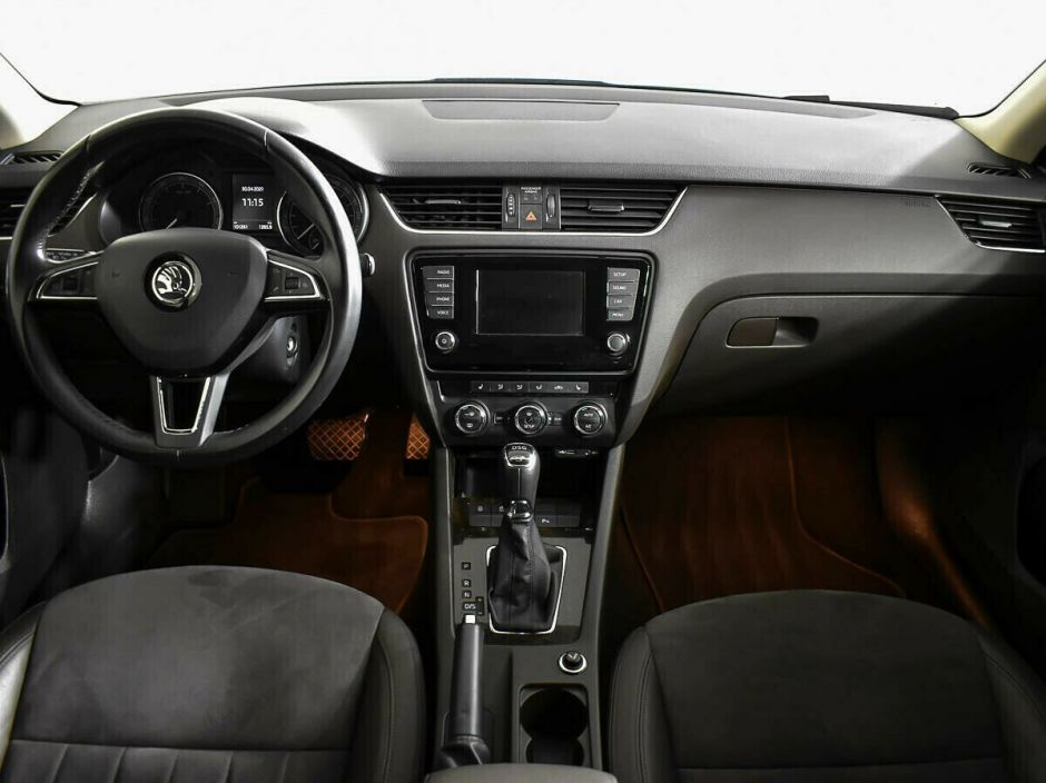 Skoda Octavia 1.8 РКПП, 2013, 122 000 км фото 8