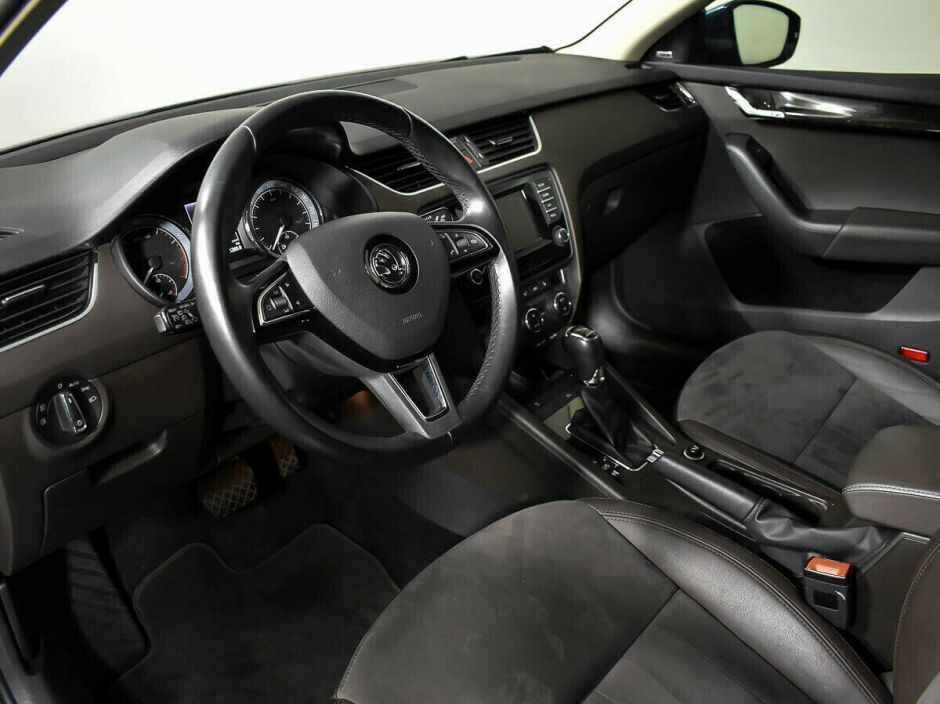 Skoda Octavia 1.8 РКПП, 2013, 122 000 км фото 9