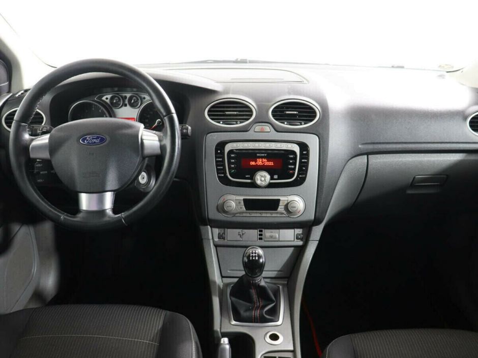 Ford Focus 1.8 МКПП, 2010, 161 000 км фото 6