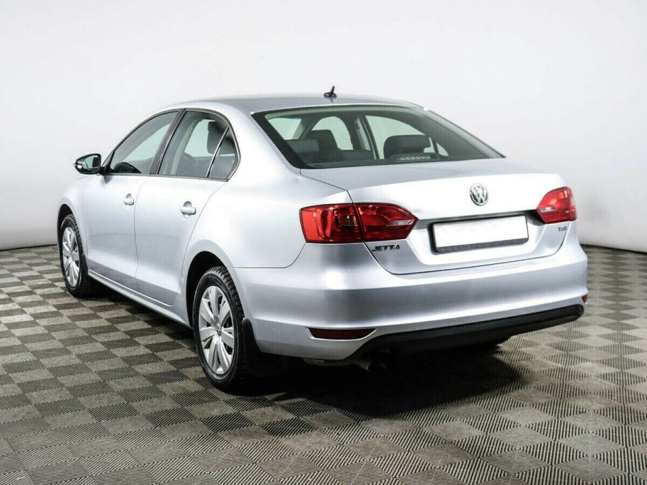 Volkswagen Jetta 1.4 РКПП, 2012, 131 000 км фото 3
