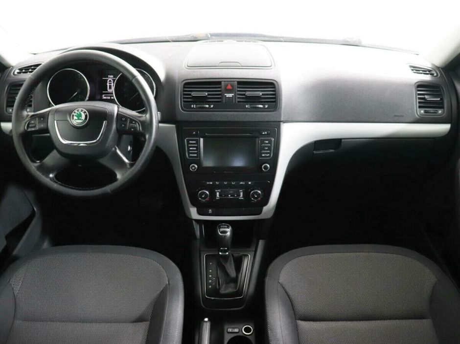 Skoda Yeti 1.2 РКПП, 2012, 137 000 км фото 8