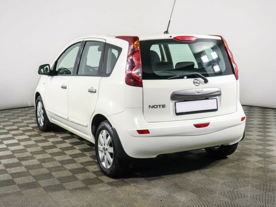 Nissan Note 1.6 АКПП, 2011, 144 000 км фото 4