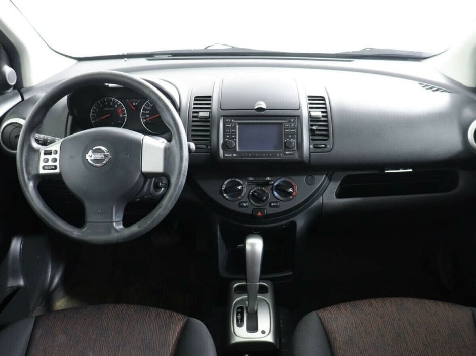 Nissan Note 1.6 АКПП, 2011, 144 000 км фото 5