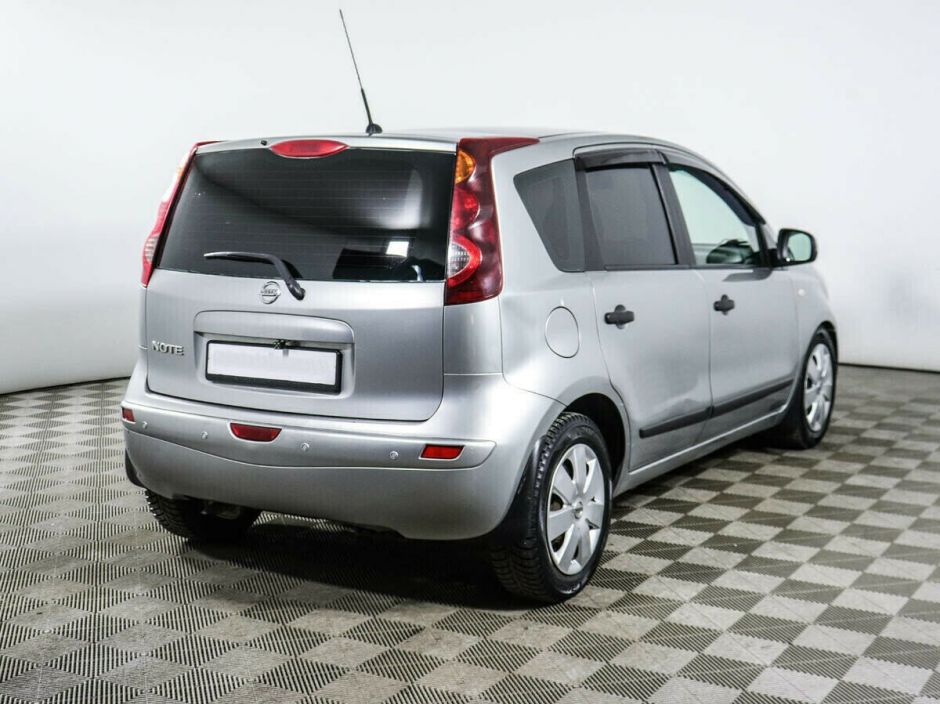 Nissan Note 1.6 АКПП, 2012, 135 000 км фото 4