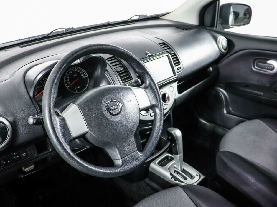 Nissan Note 1.6 АКПП, 2012, 135 000 км фото 6
