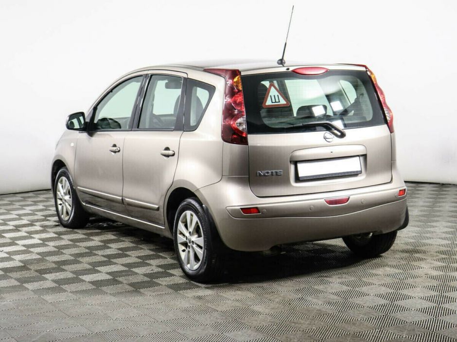 Nissan Note 1.6 АКПП, 2012, 133 000 км фото 3