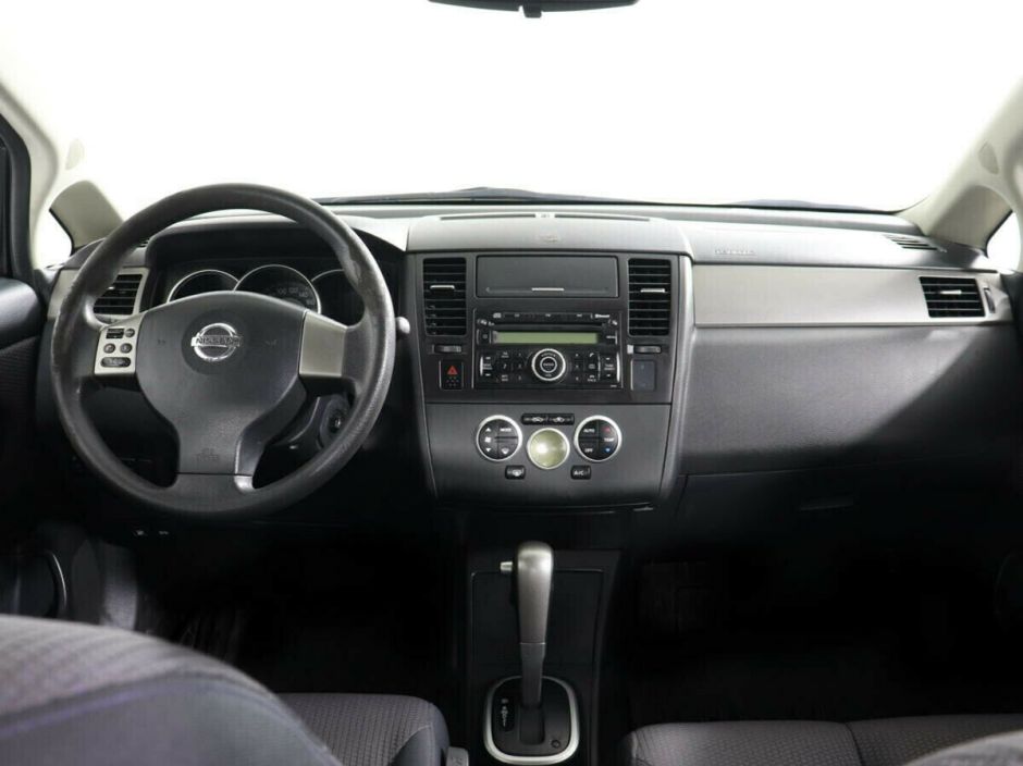 Nissan Tiida 1.6 АКПП, 2007, 201 000 км фото 5