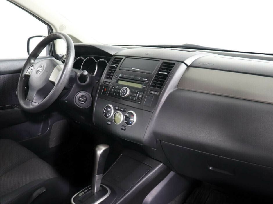 Nissan Tiida 1.6 АКПП, 2007, 201 000 км фото 8