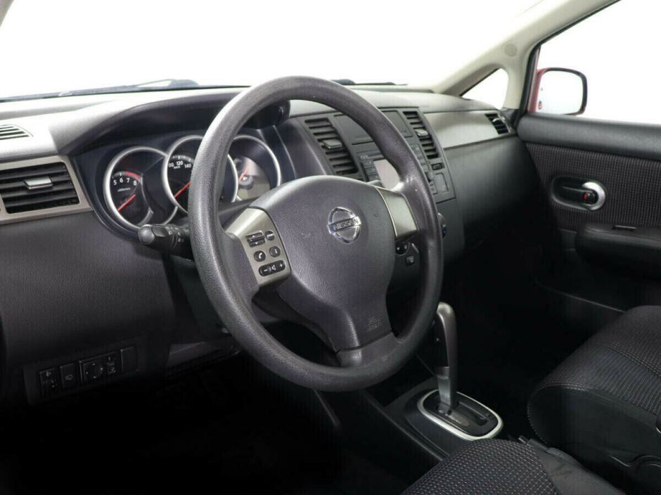 Nissan Tiida 1.6 АКПП, 2012, 138 000 км фото 6