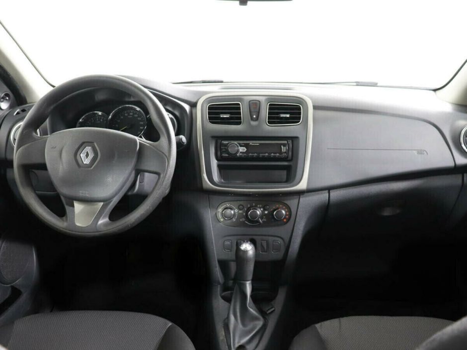 Renault Logan 1.6 МКПП, 2017, 73 000 км фото 6