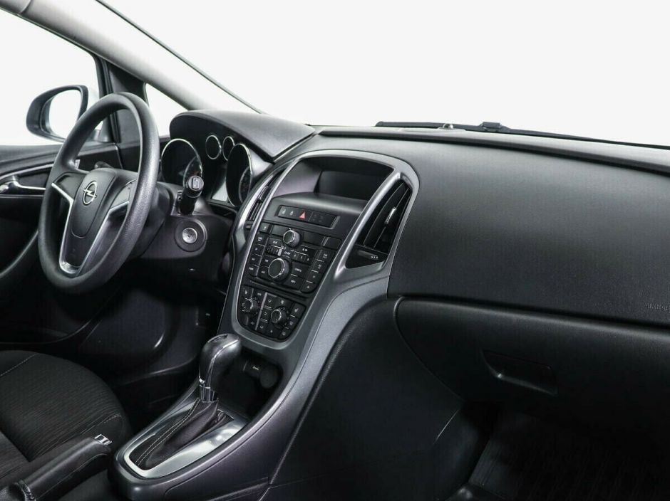 Opel Astra 1.6 АКПП, 2013, 131 000 км фото 6