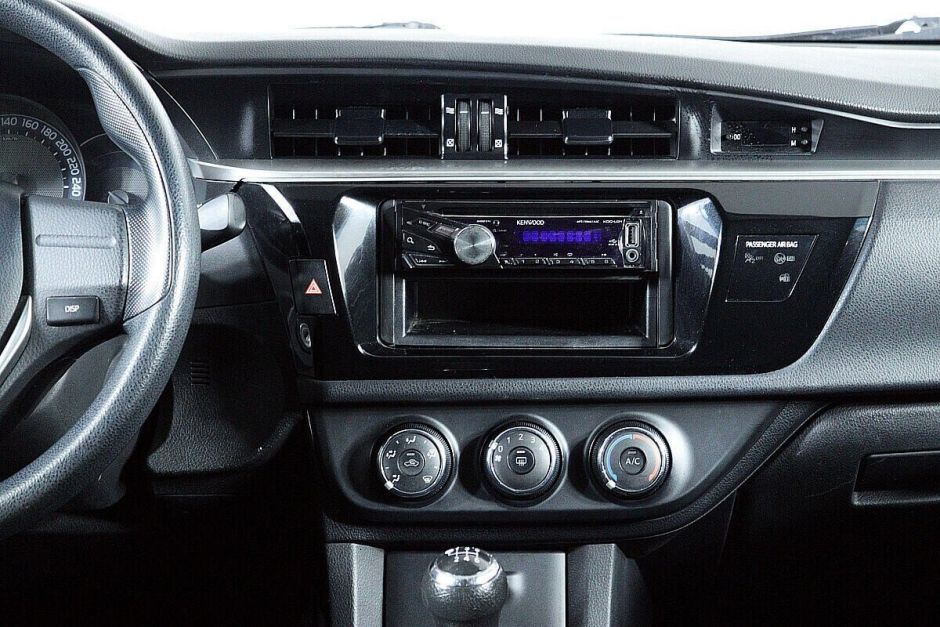 Toyota Corolla 1.6 МКПП, 2013, 128 000 км фото 7