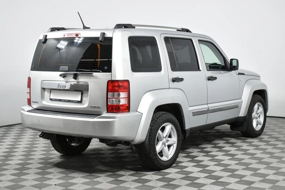 Jeep Cherokee 2.8 АКПП, 2012, 136 000 км фото 2